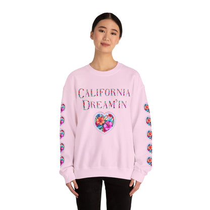 California Dream'in Unisex Heavy Blend™ Crewneck Sweatshirt